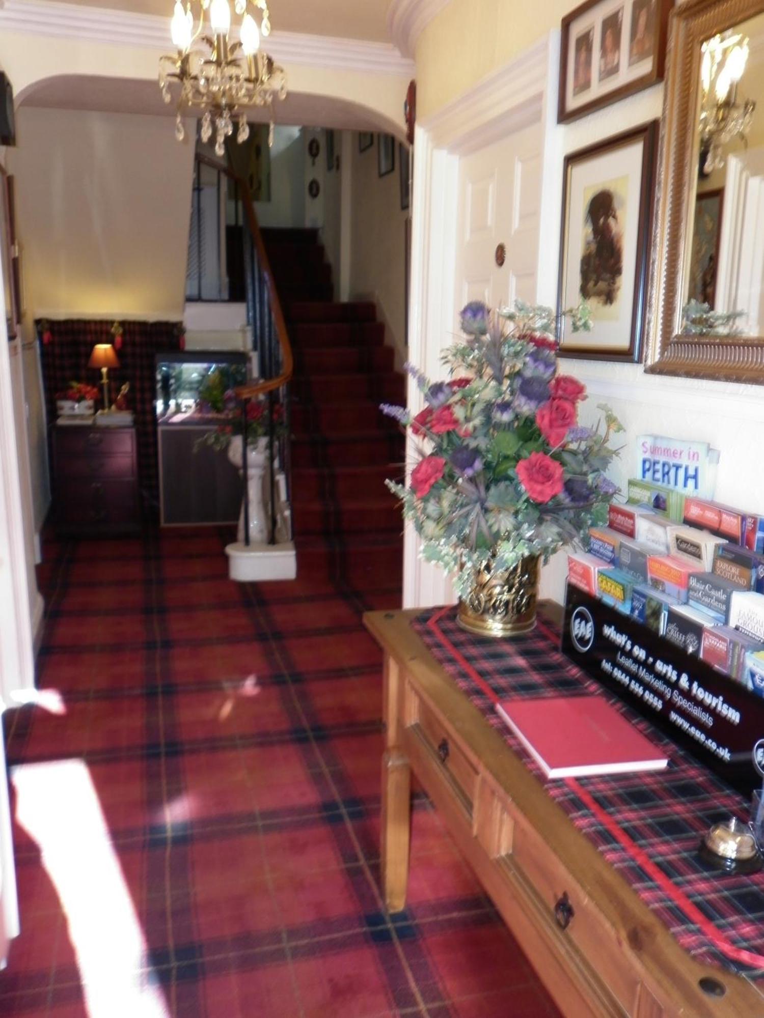 Comelybank Guesthouse Crieff Eksteriør billede