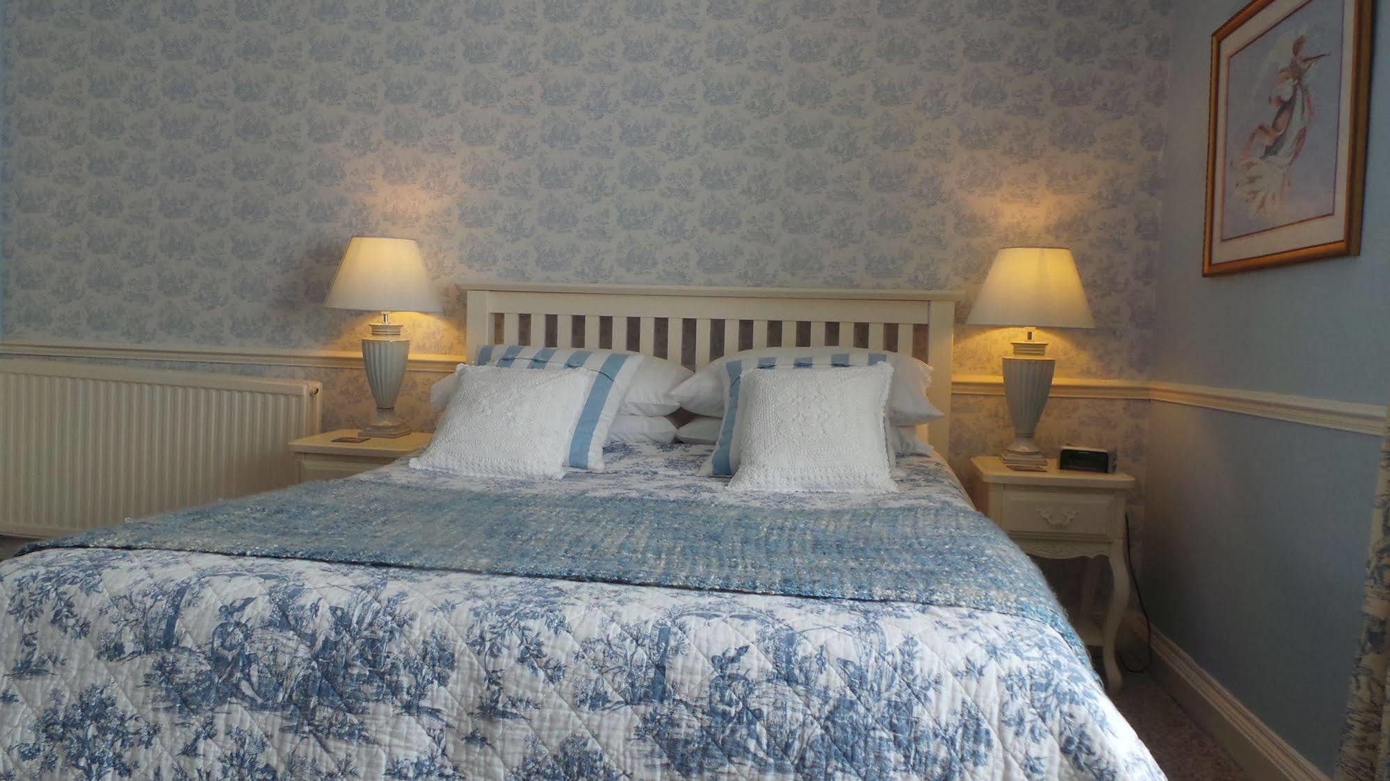 Comelybank Guesthouse Crieff Eksteriør billede